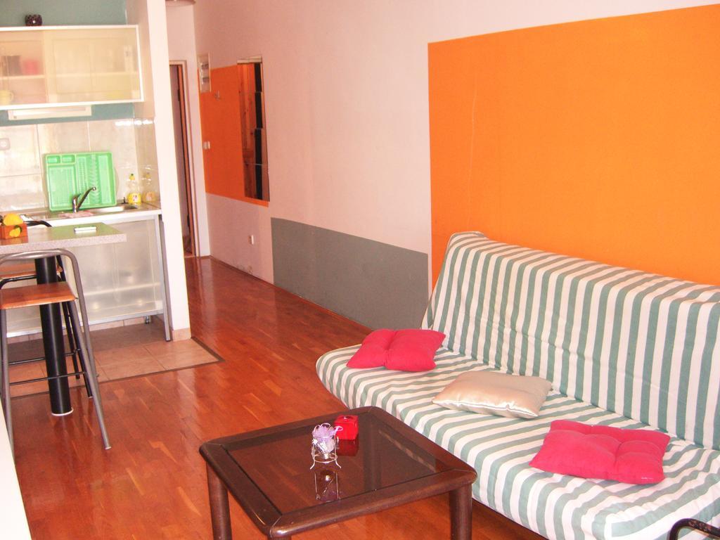 Apartment Jarak Center